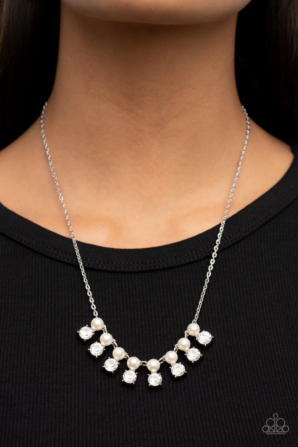 Dashingly Duchess Necklace