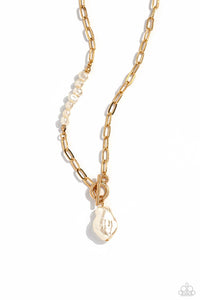 Courting Cosmopolitan Necklace (White, Gold)