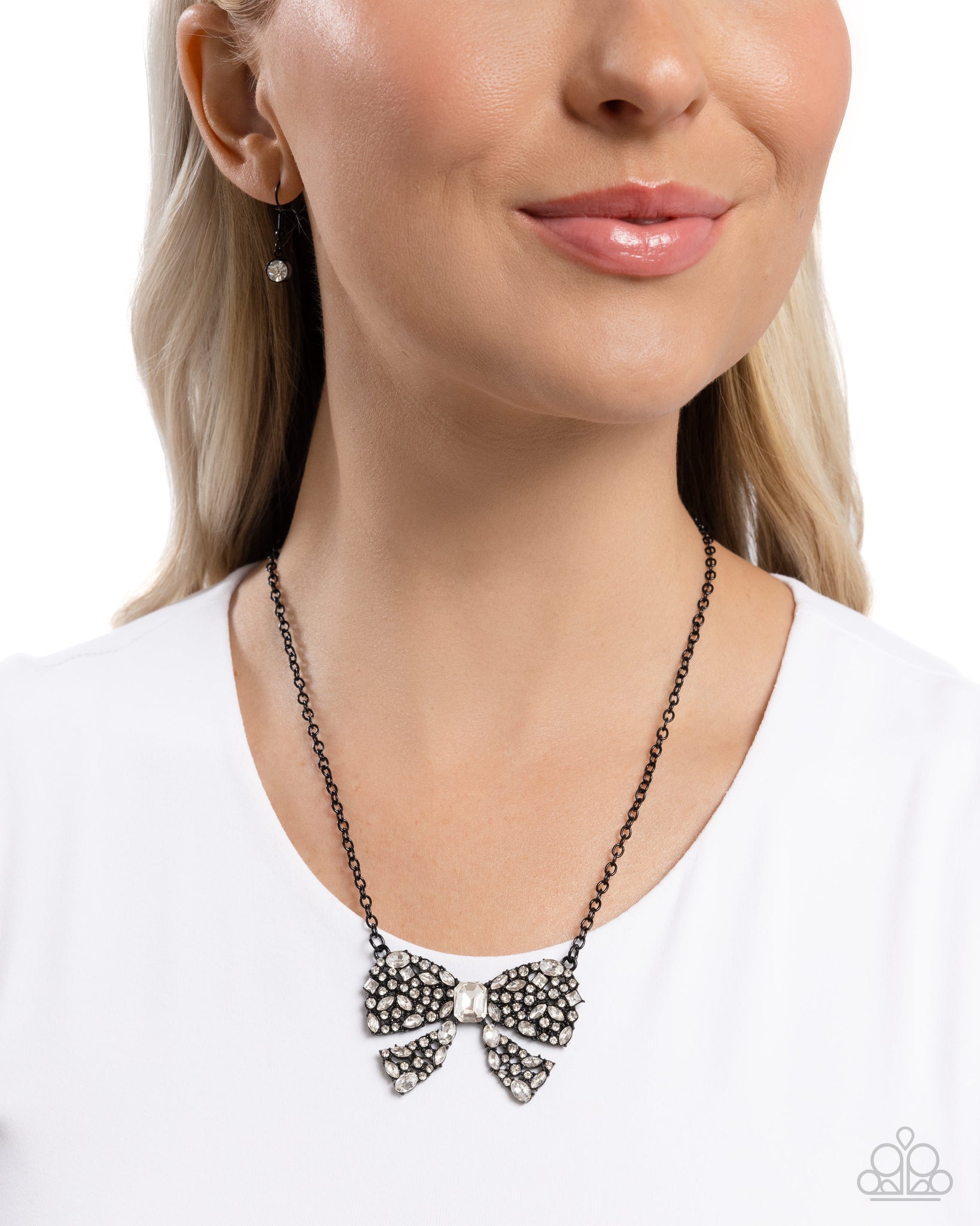 Bewitching Bow Necklace