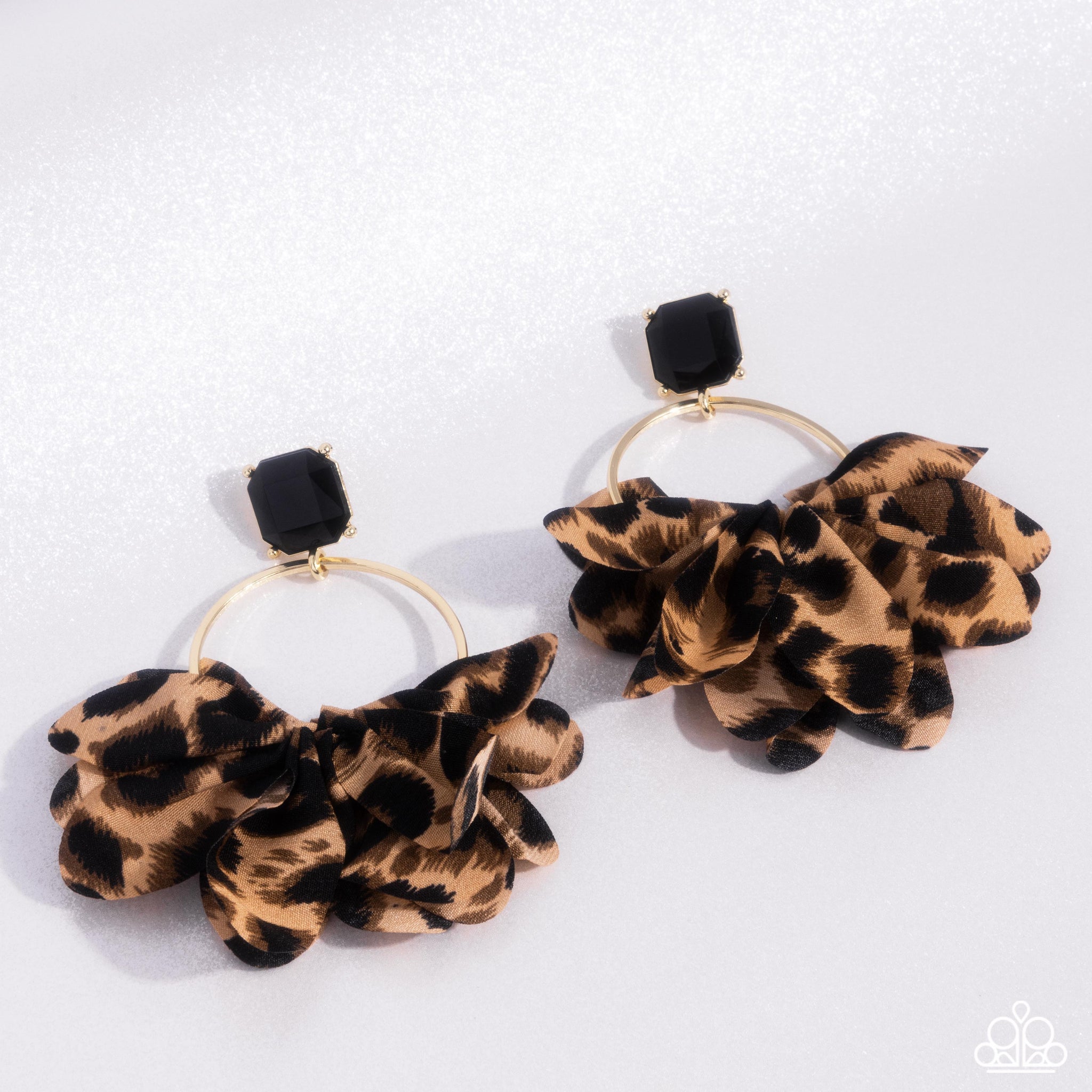 Charm Cheetah Earring