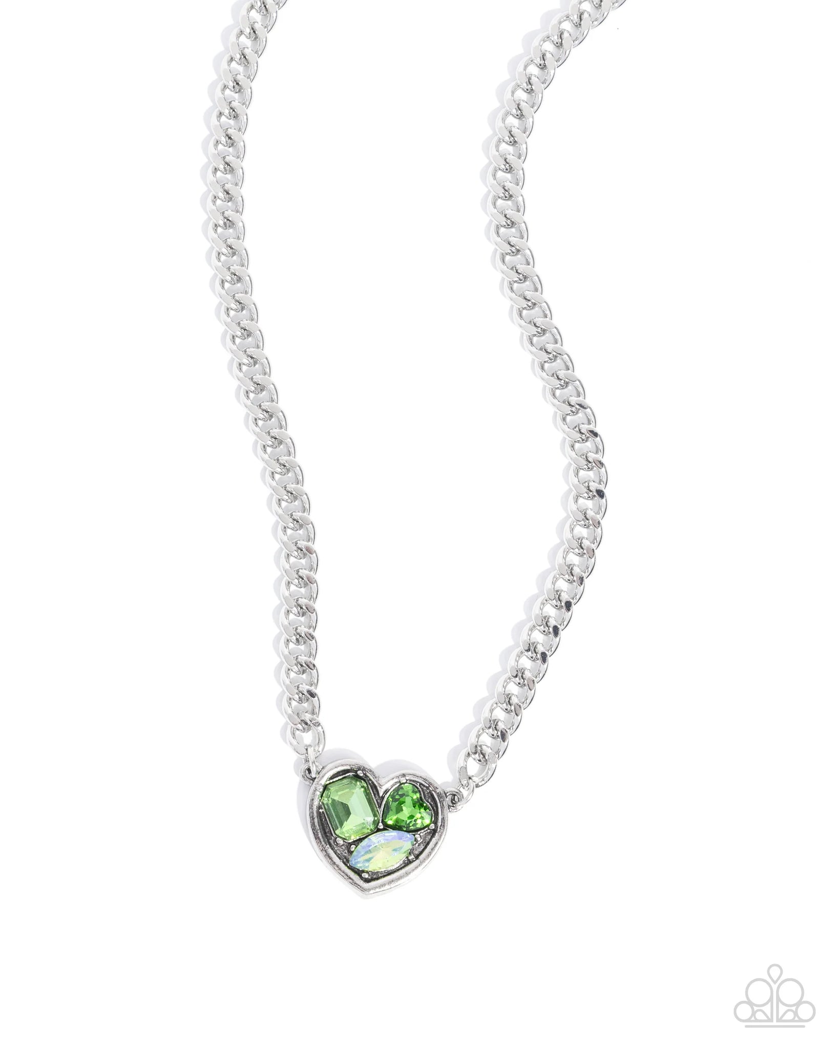 Tasteful Triad Necklace Green