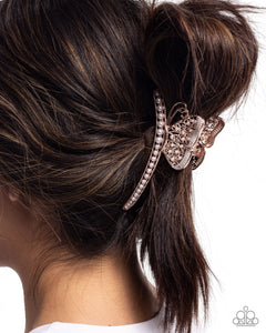 PRE-ORDER: Pastoral Pearls Hair Clip