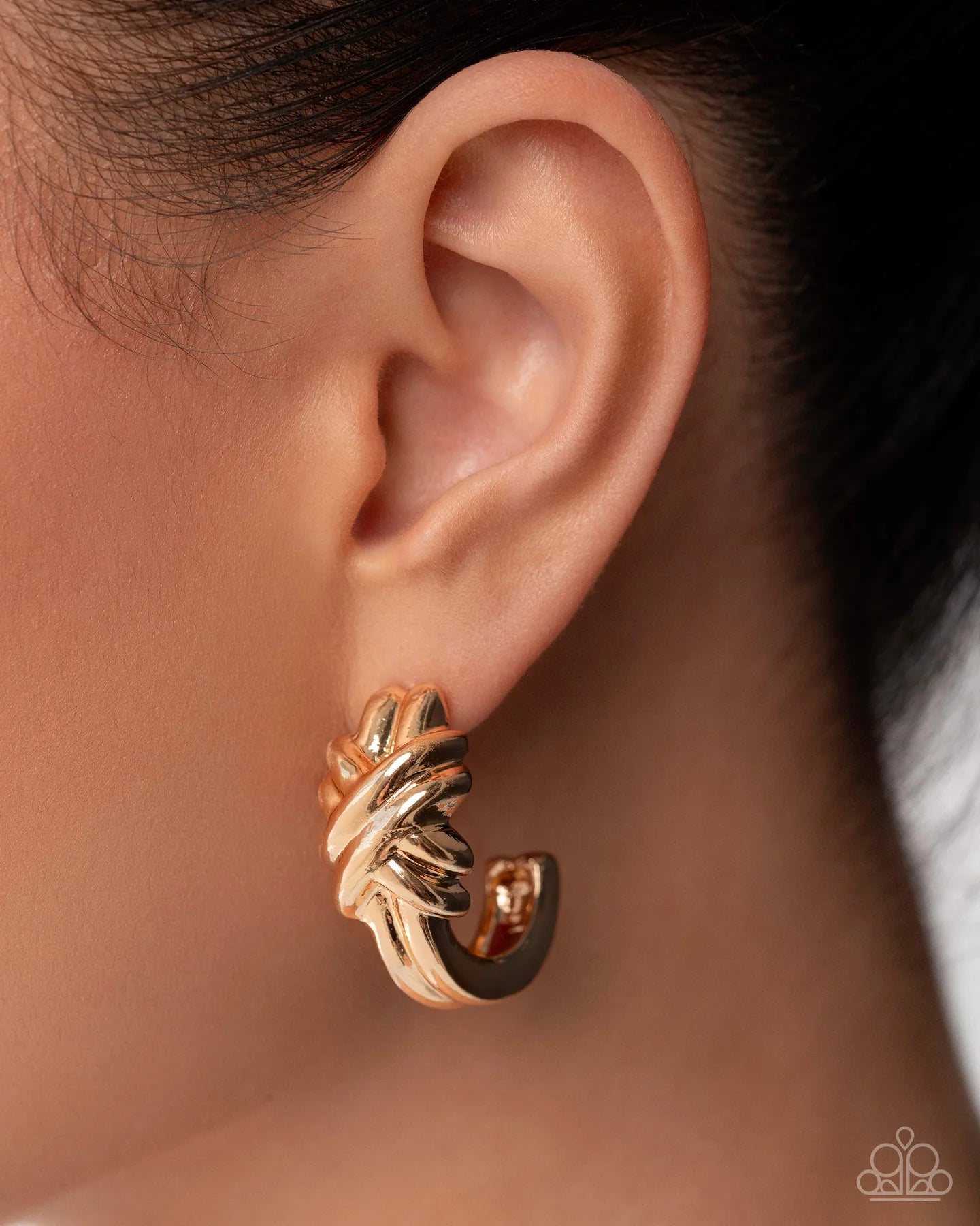 Honor Bound Earring