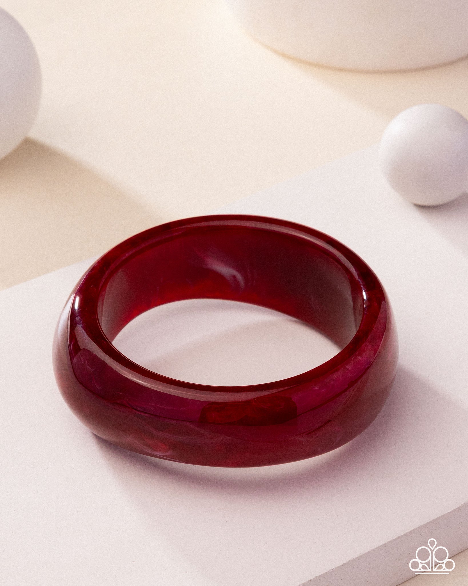 Modest Mirage Bracelet