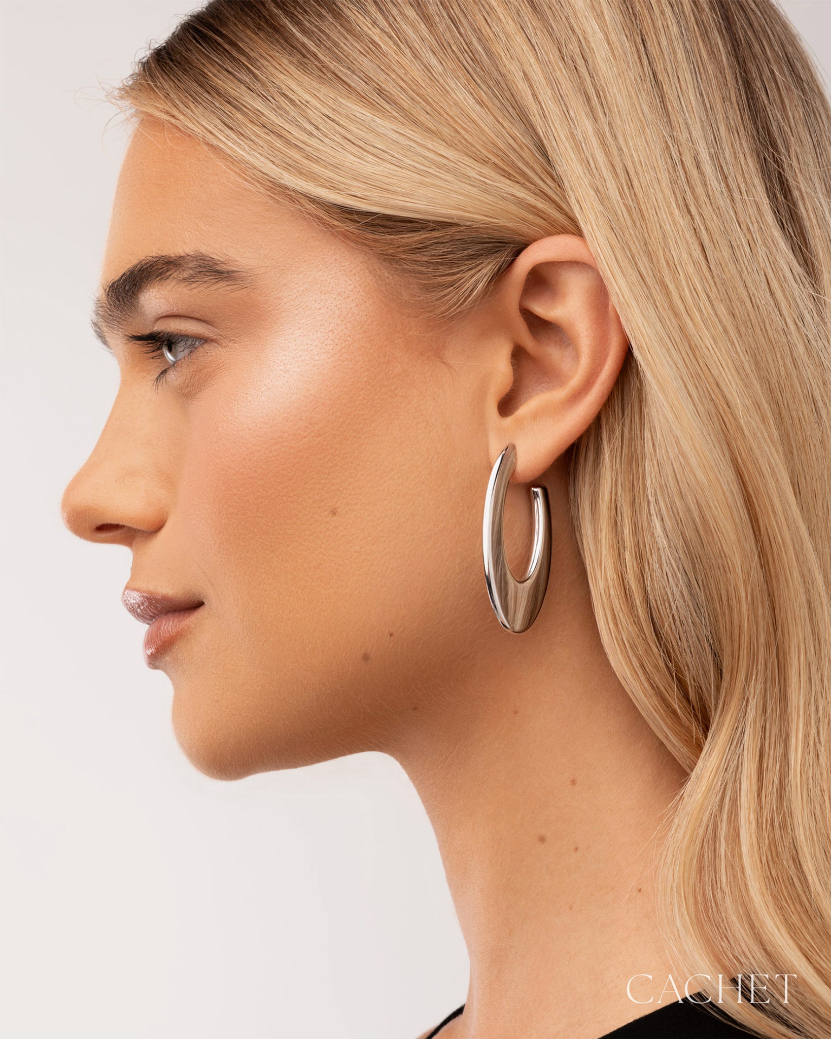 PRE-ORDER: Courbe Rhodium Earring