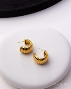 PRE-ORDER: Rift 18k Gold Earring