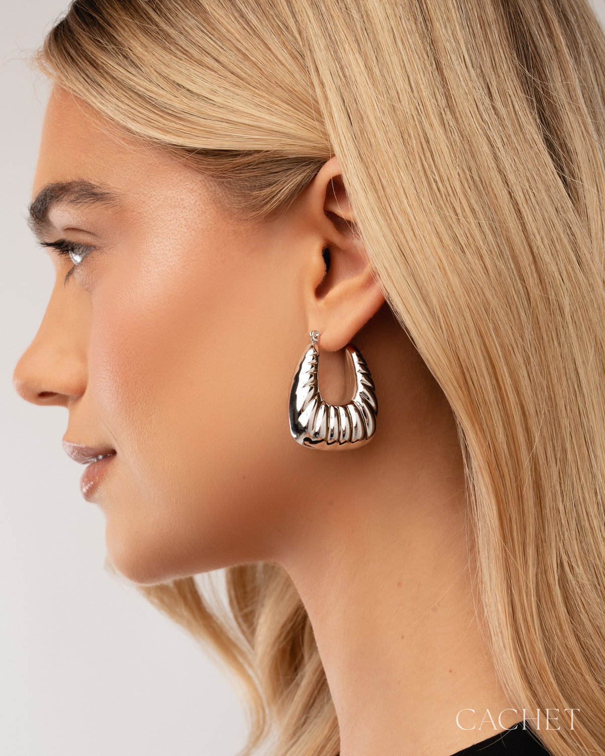 PRE-ORDER: Linea Rhodium Earring