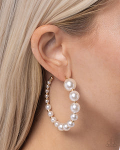 Candidate Class Earring (White, Gold)