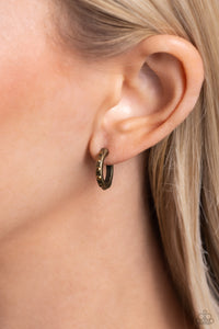 Gallant Glitz Earring (Brass, Black)