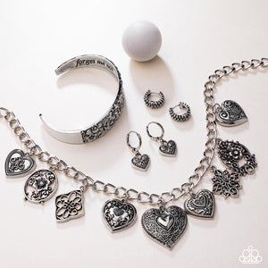 Vintage Showdown Necklace