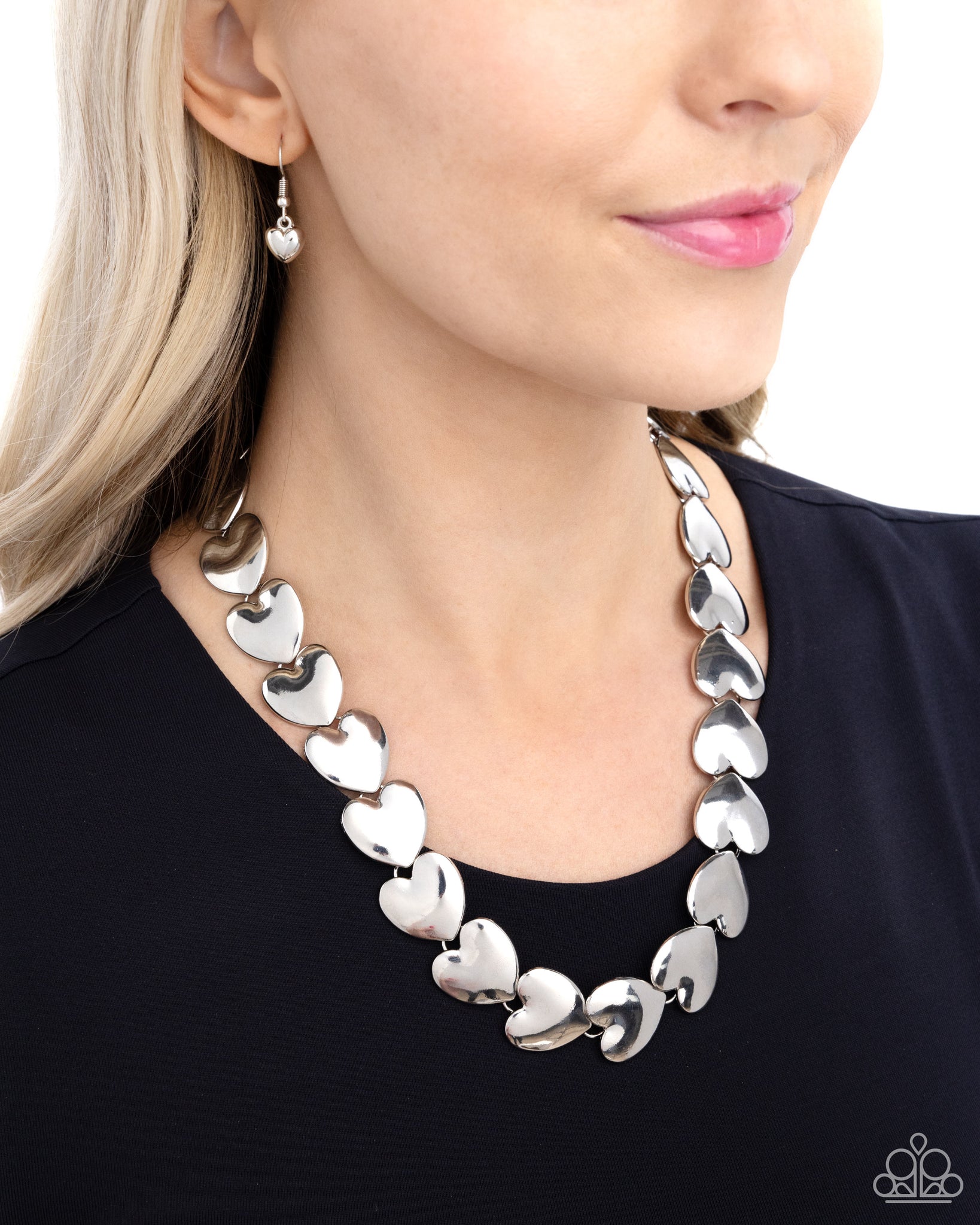 Heirloom Hearts Necklace (Multi, Silver)