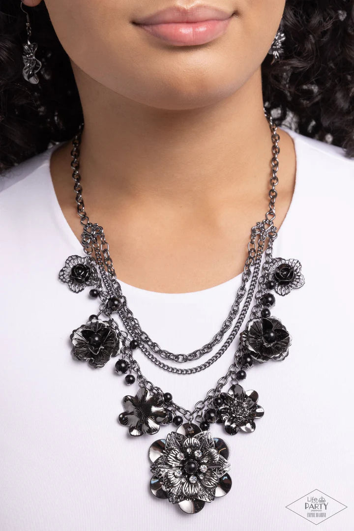 2013 Flower Zi Necklace