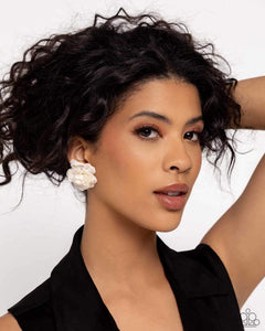Tulle Twist Earring