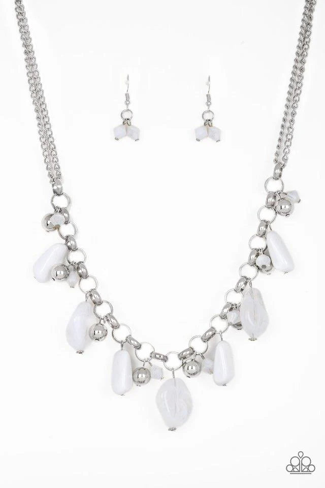 Grand Canyon Grotto Necklace (Black, White)