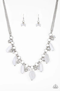 Grand Canyon Grotto Necklace (Black, White)