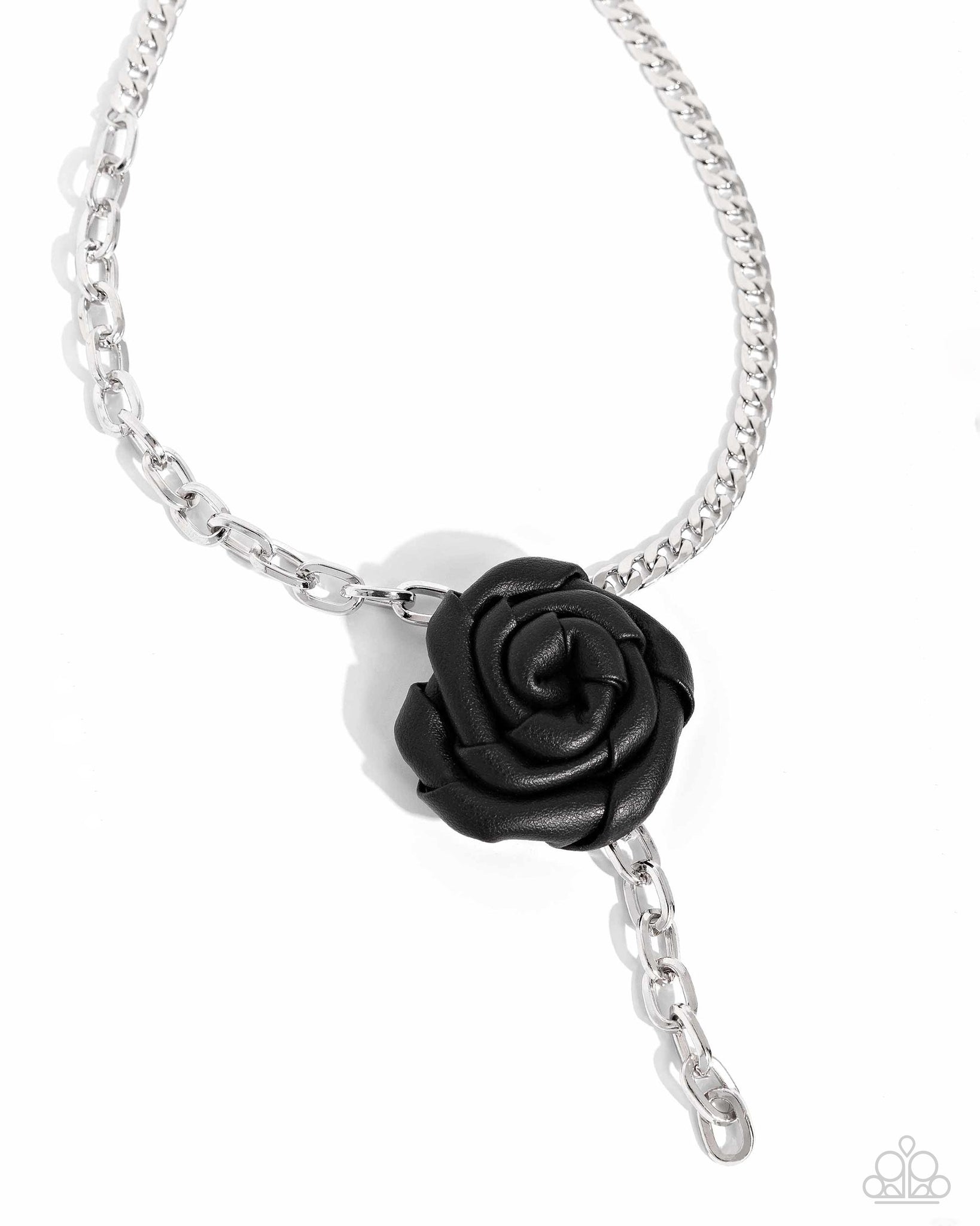 ROSE and Cons Black Necklace