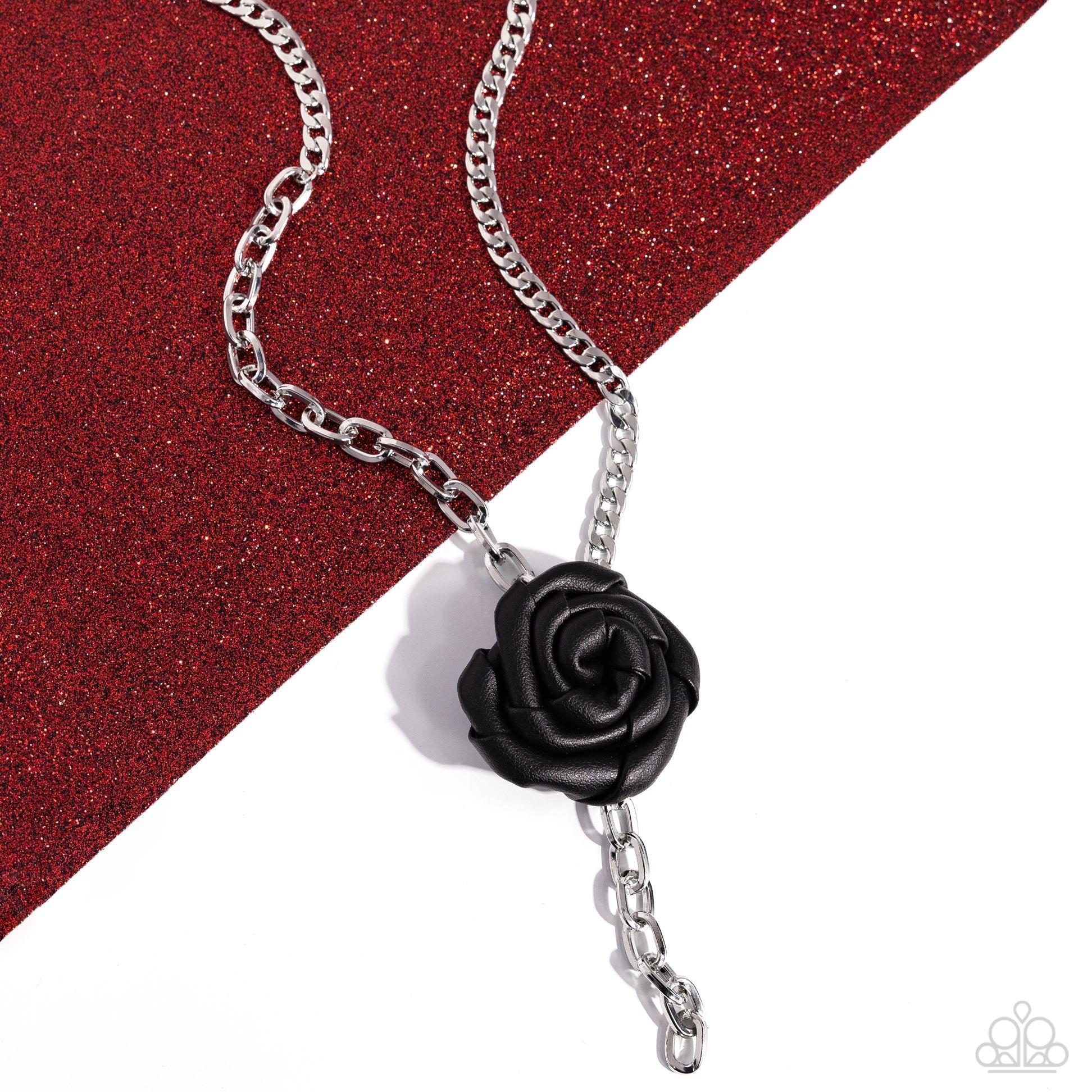 ROSE and Cons Black Necklace