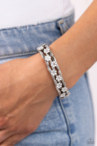 Scattered Springtime Bracelet (Multi, White)