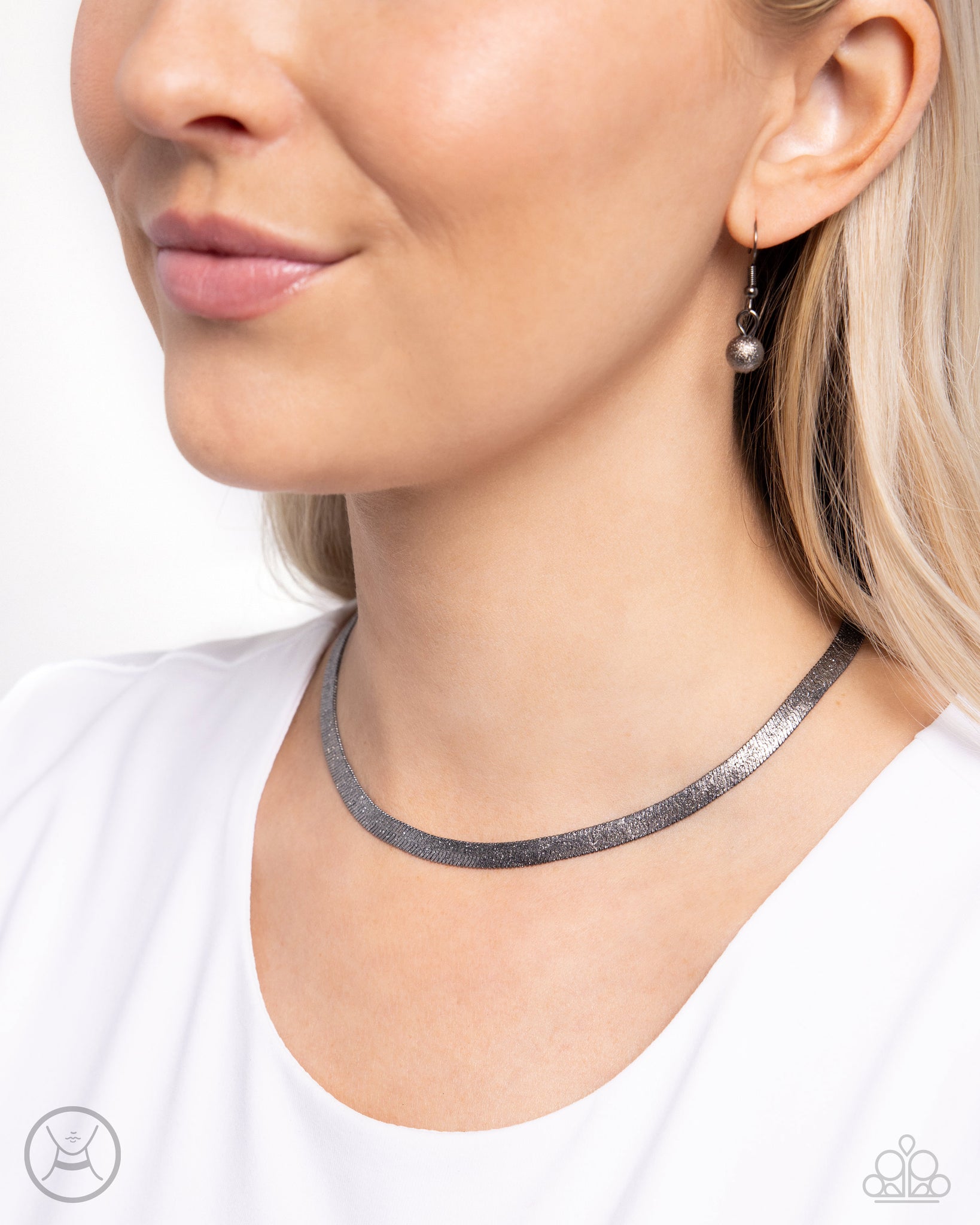 Simply Scintillating Necklace (Black, Silver)