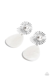 Sunburst Sophistication Earring (White, Gold)