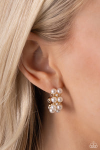 White Collar Wardrobe Gold Earring