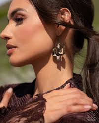 WESTERN WORTH BRASS EARRING