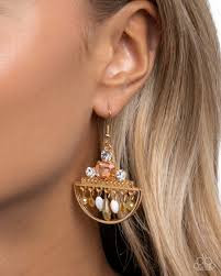 Metropolitan Majesty Earring