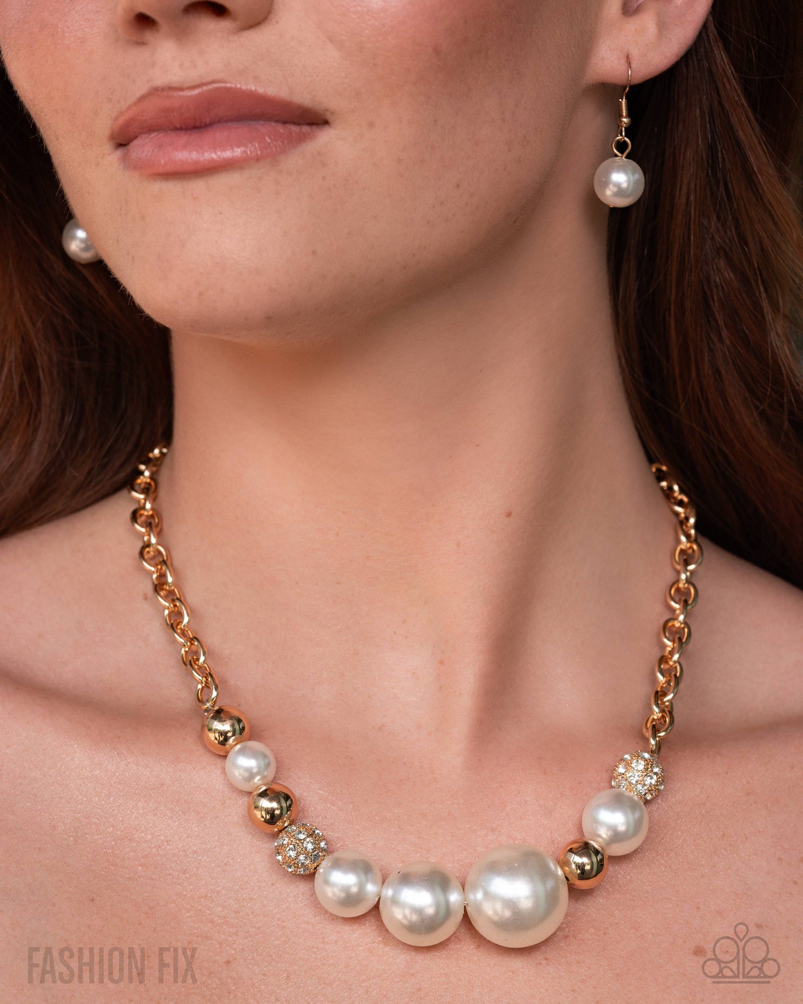November Fiercely 5th Avenue Complete Look