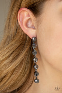 Dazzling Debonair Earring (Black, White)