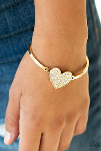 Heart-Stopping Shimmer Gold Bracelet