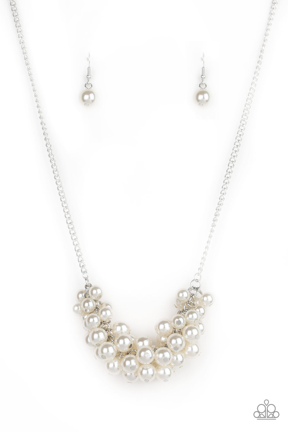 Grandiose Glimmer White Necklace