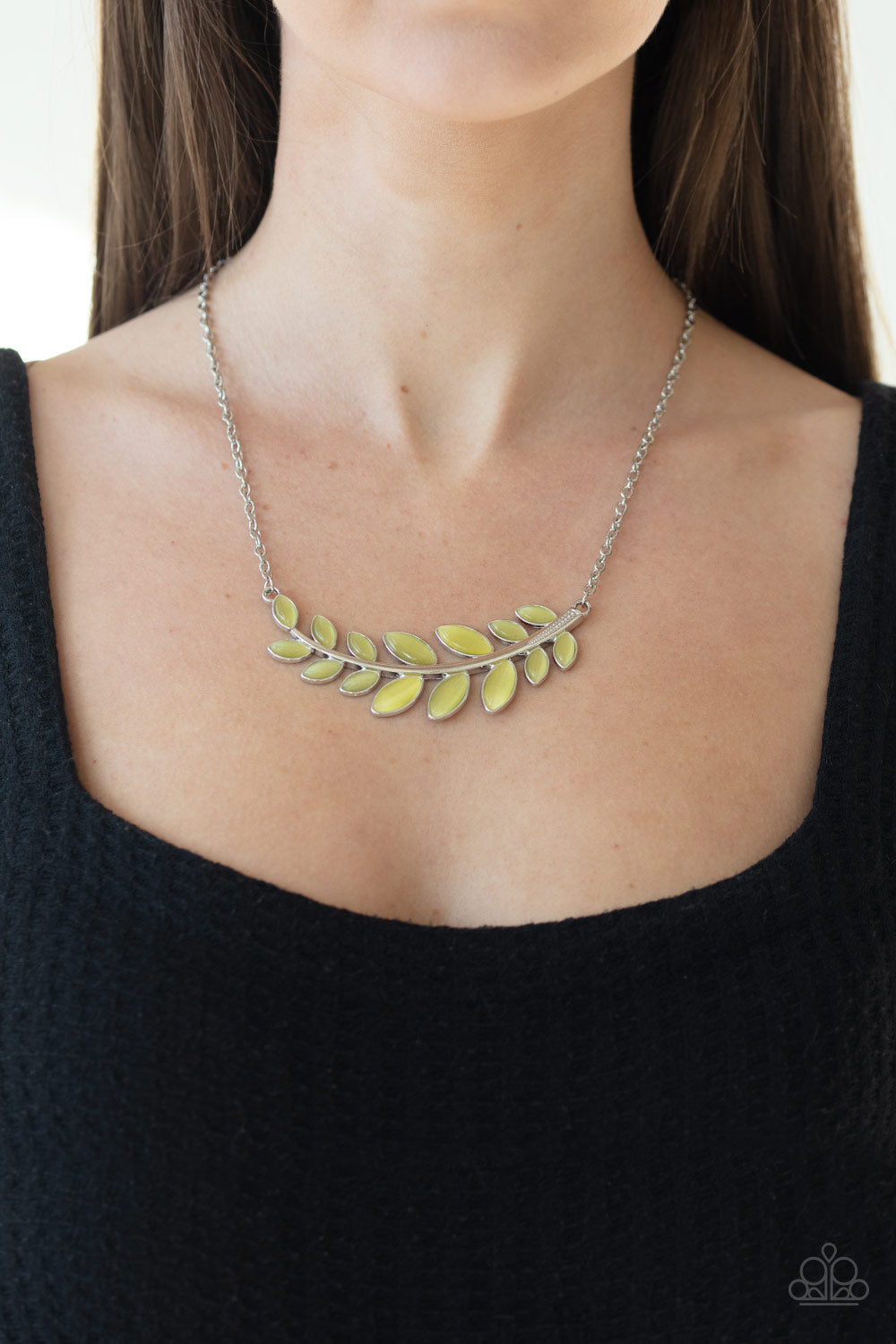 Frosted Foliage Necklace (Green, Yellow)