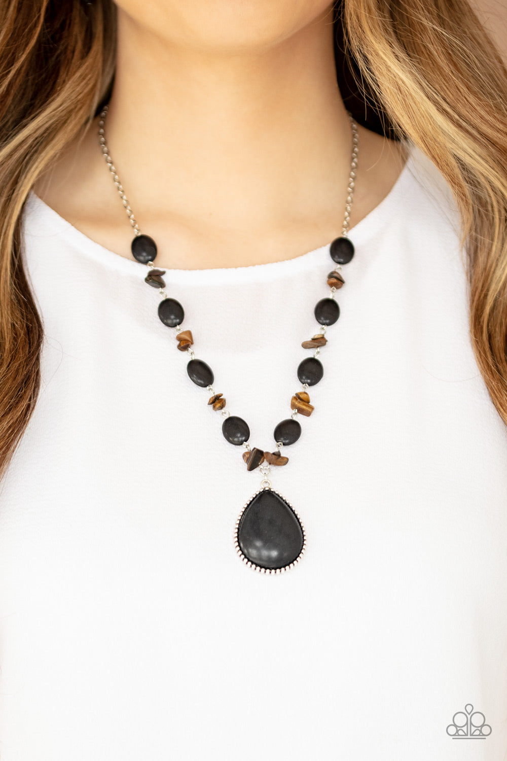 Desert Diva Black Necklace