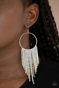 Streamlined Shimmer Earring (White, Black)
