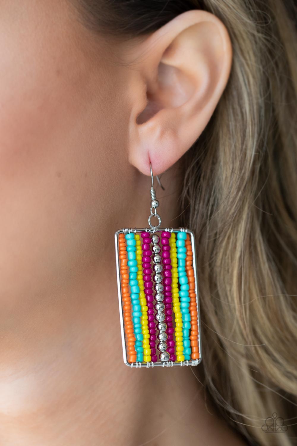 Beadwork Wonder Earring (Black, Multi, Red)