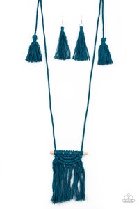 Between You and MACRAME Necklace (Blue, Orange)