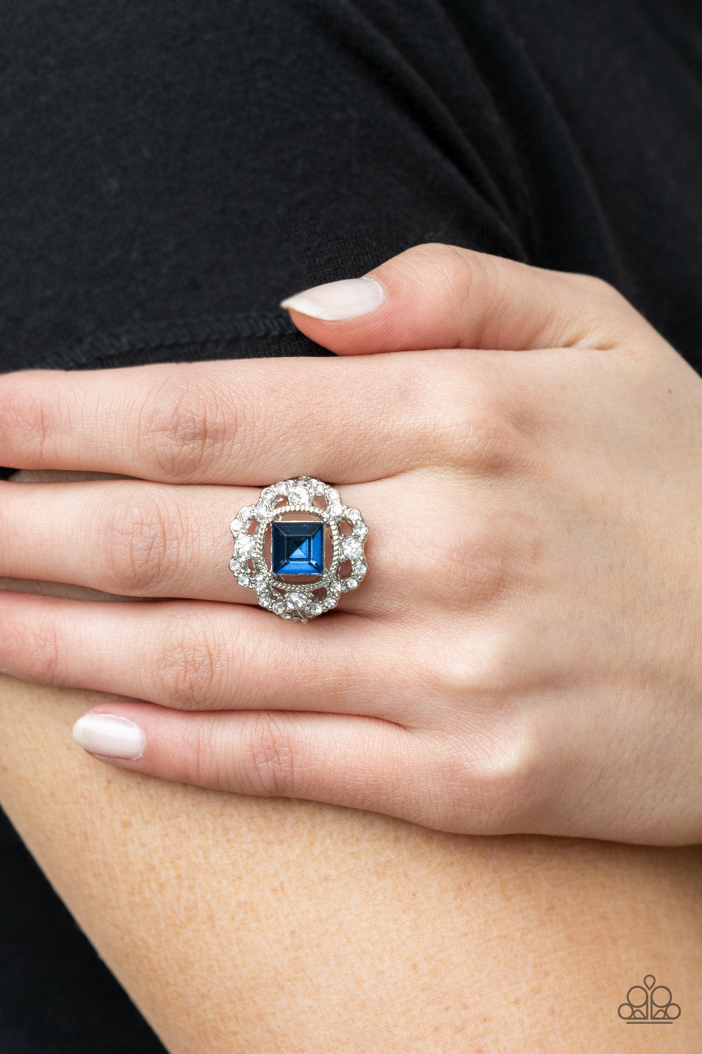 Candid Charisma Ring (Pink, Blue)