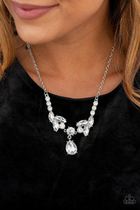 Unrivaled Sparkle Necklace (Black, Gold, White))