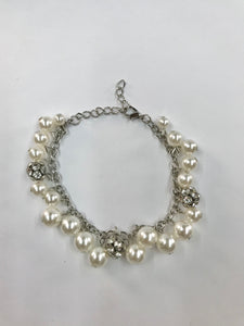 The GRANDEUR Tour White Bracelet
