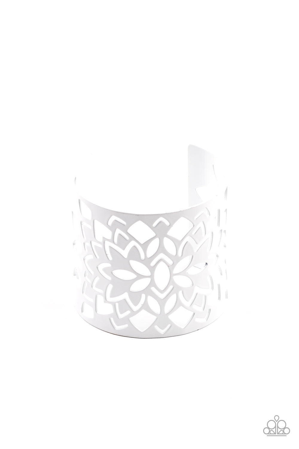 Hacienda Hotspot White Bracelet