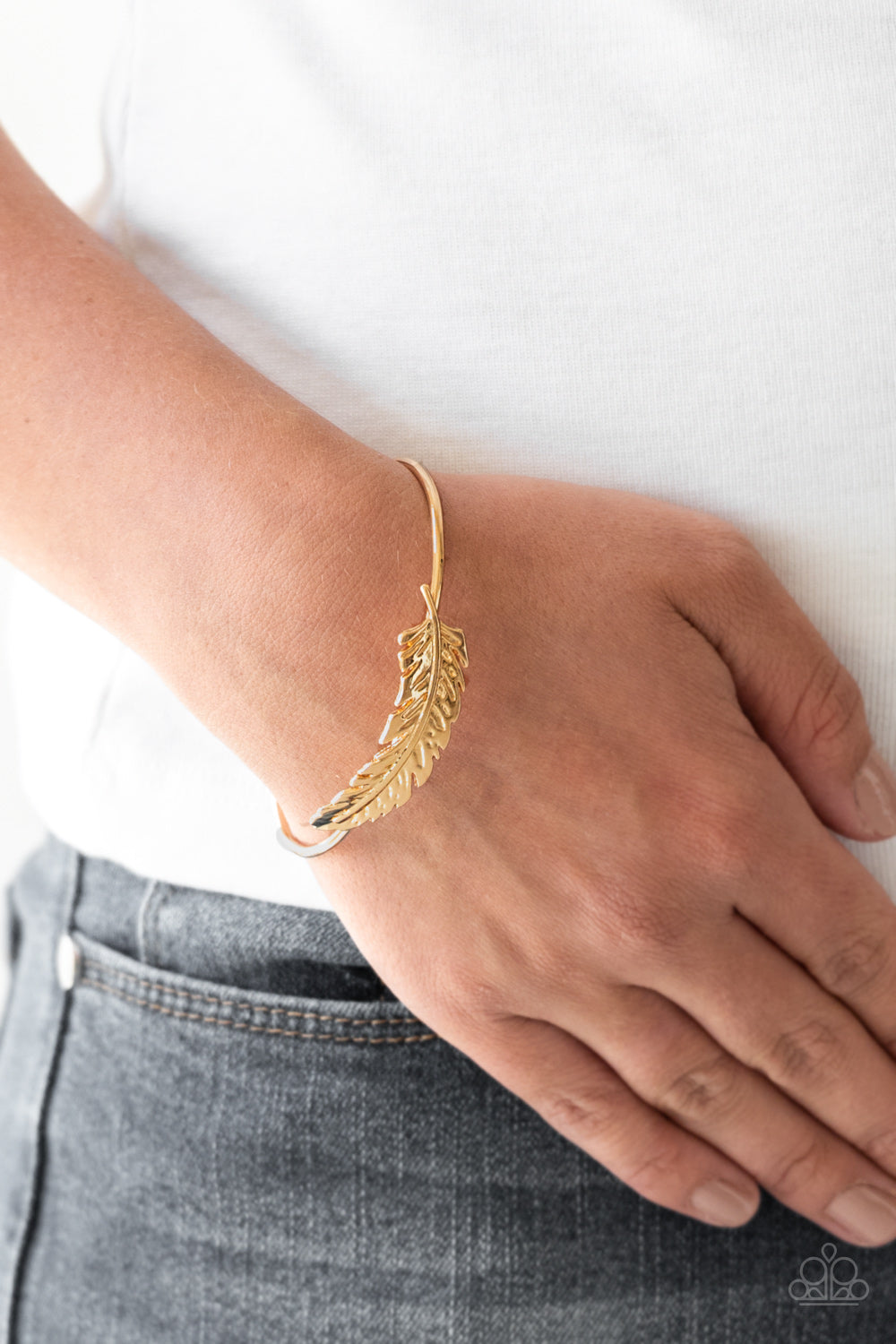 How Do You Like This FEATHER? Gold Bracelet