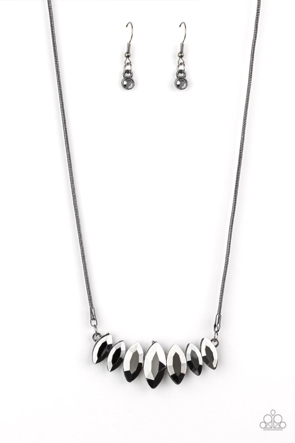 Leading Lady Black Necklace