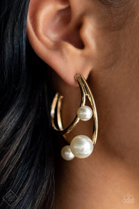 Metro Pier Earring (Gold, White)