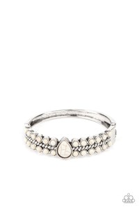 Nature Resort White Bracelet