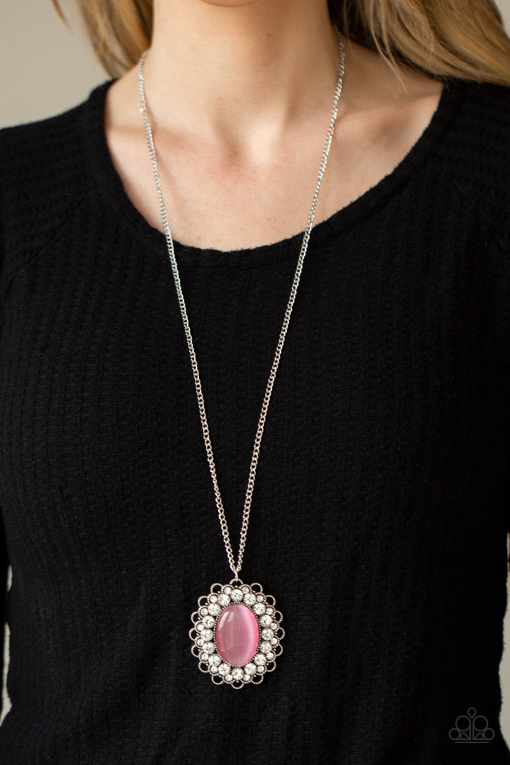 Oh My Medallion Pink Necklace