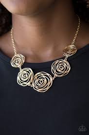 Rosy Rosette Gold Necklace