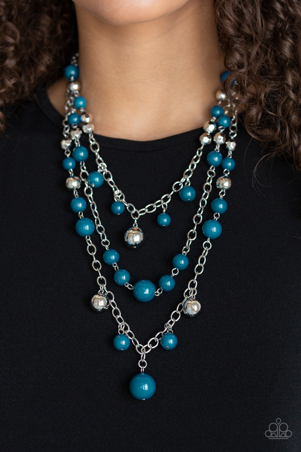 The Partygoer Blue Necklace