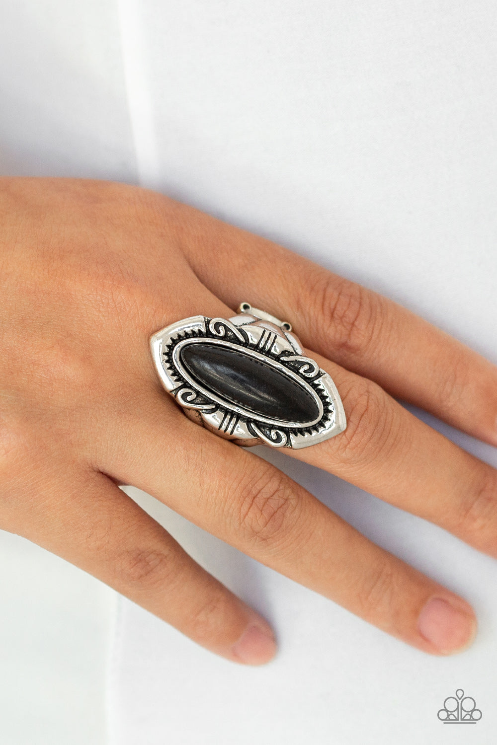 Santa Fe Serenity Black Ring