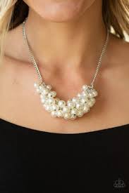 Grandiose Glimmer White Necklace