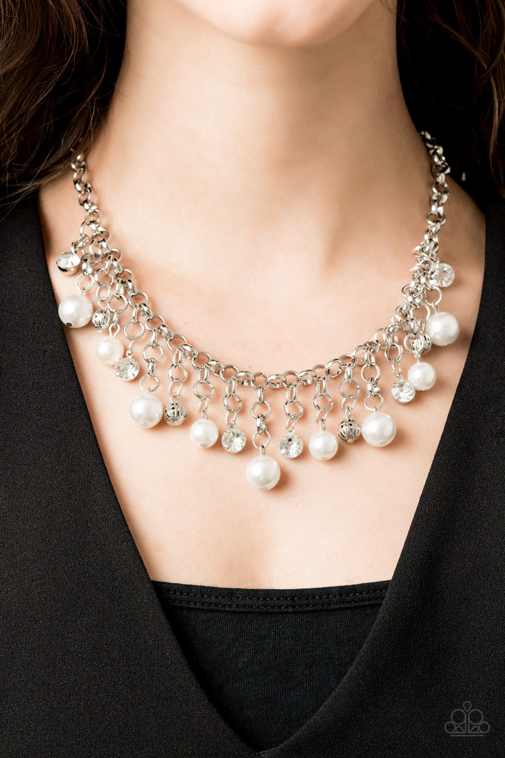 HEIR-Headed White Necklace